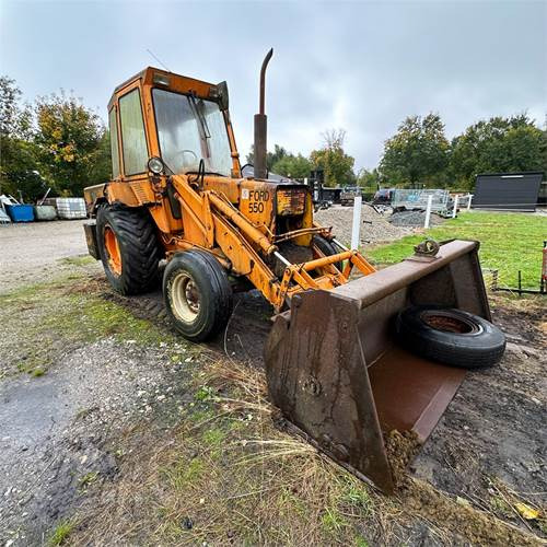 Ford 550 - Wheel loader: gambar 2 Ford 550 - Wheel loader: gambar 2