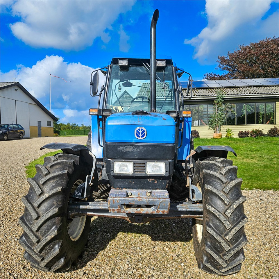 Ford 8340 Powerstar SLE - Traktor: gambar 4 Ford 8340 Powerstar SLE - Traktor: gambar 4