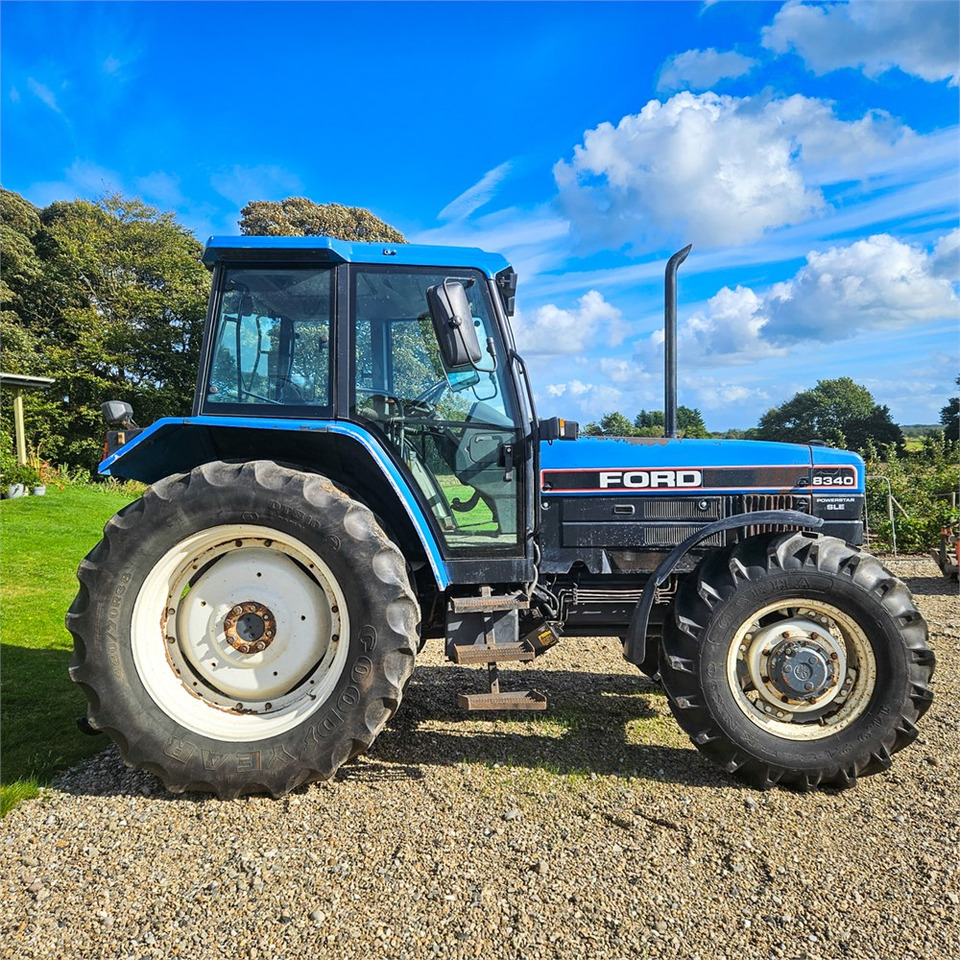 Ford 8340 Powerstar SLE - Traktor: gambar 2 Ford 8340 Powerstar SLE - Traktor: gambar 2