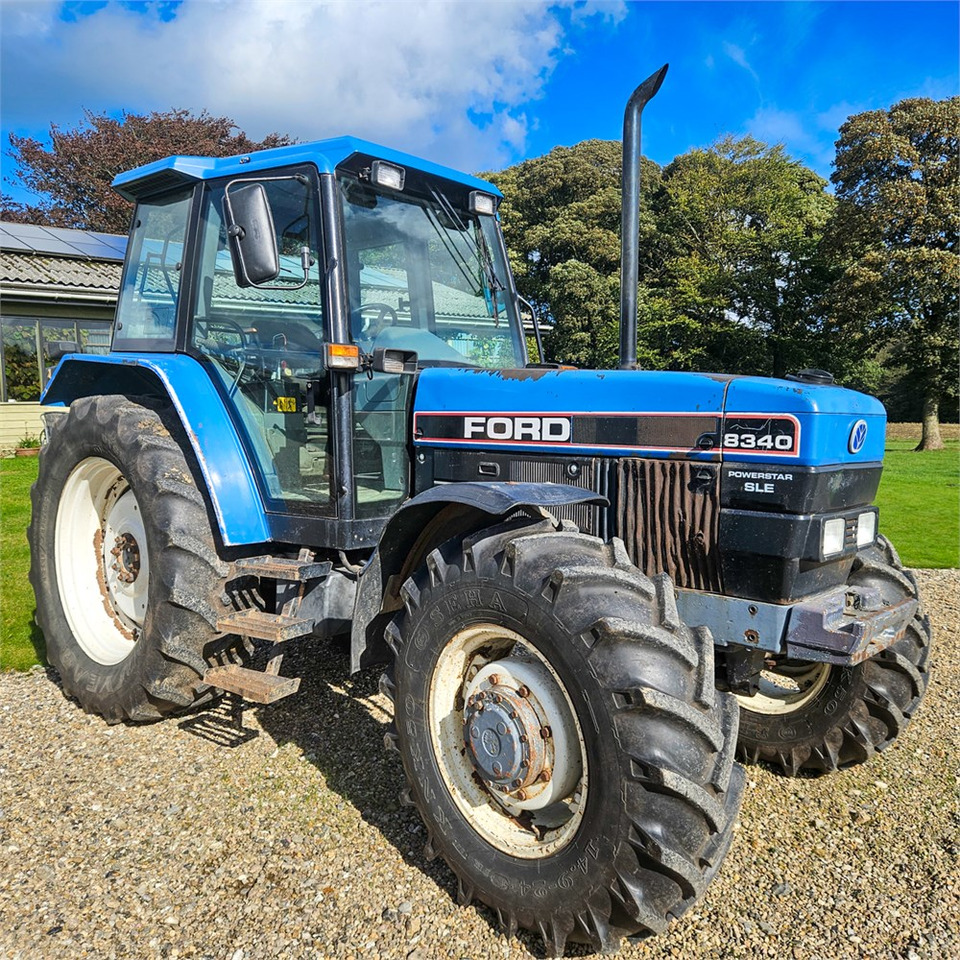 Ford 8340 Powerstar SLE - Traktor: gambar 1 Ford 8340 Powerstar SLE - Traktor: gambar 1
