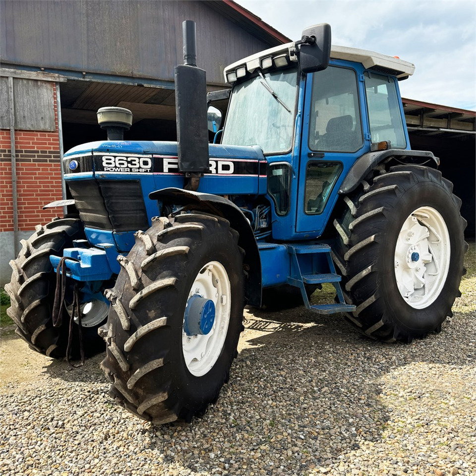 Ford 8630 - Traktor: gambar 1 Ford 8630 - Traktor: gambar 1