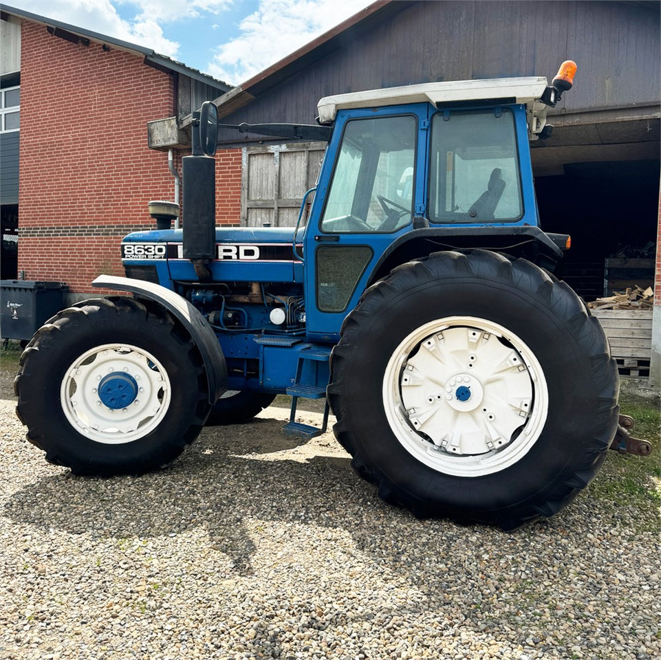 Ford 8630 - Traktor: gambar 2 Ford 8630 - Traktor: gambar 2