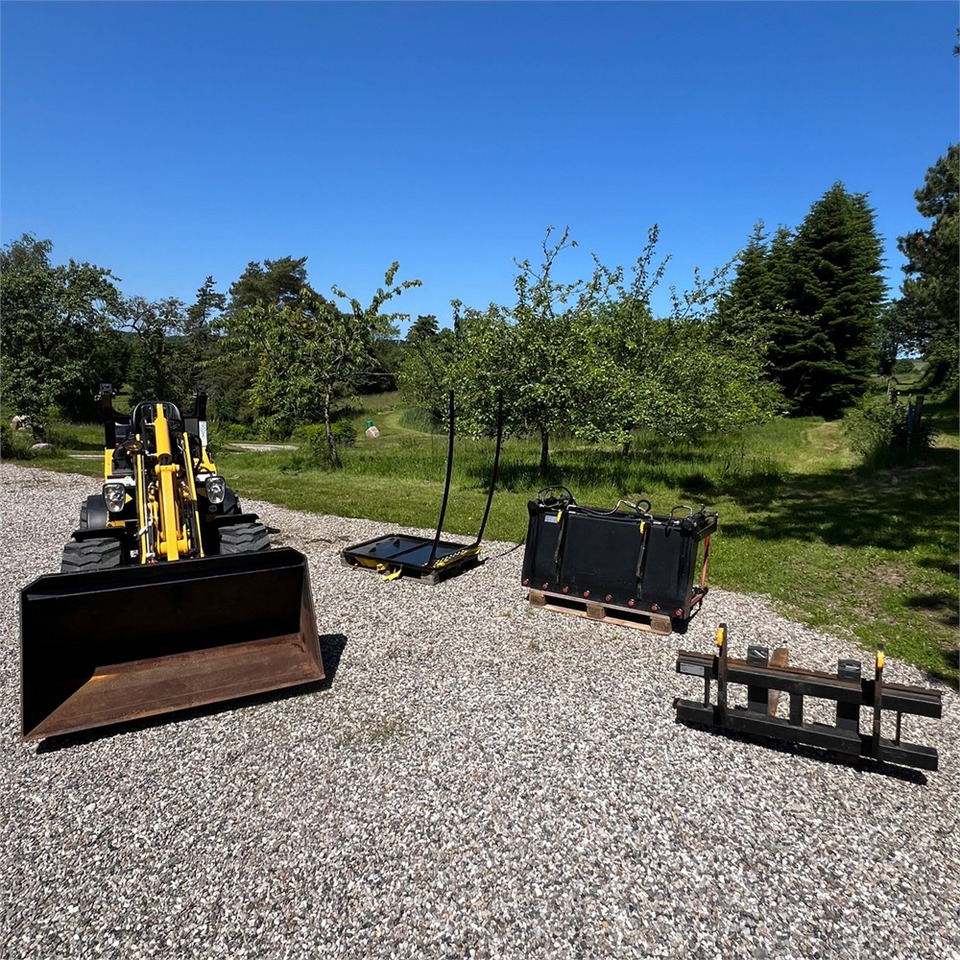 Gehl AL 340 - Wheel loader: gambar 4 Gehl AL 340 - Wheel loader: gambar 4