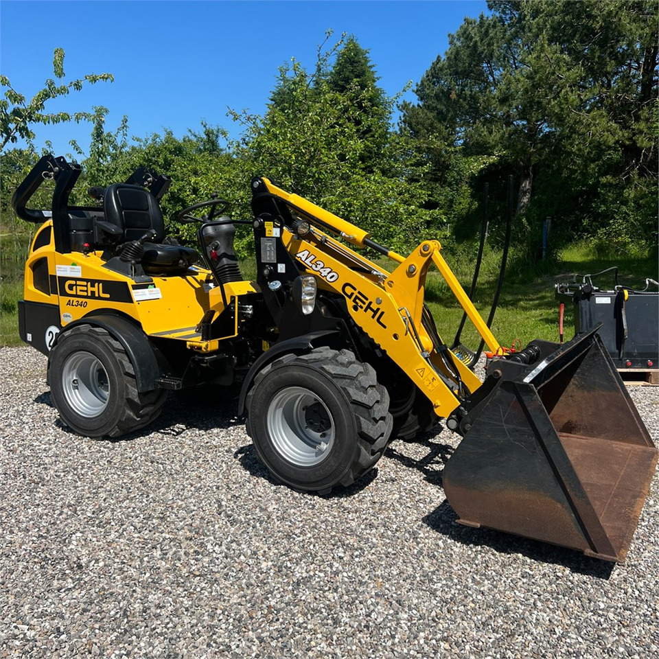 Gehl AL 340 - Wheel loader: gambar 1 Gehl AL 340 - Wheel loader: gambar 1