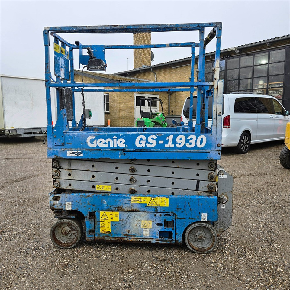Genie GS 1930 - Scissor lifts: gambar 3 Genie GS 1930 - Scissor lifts: gambar 3