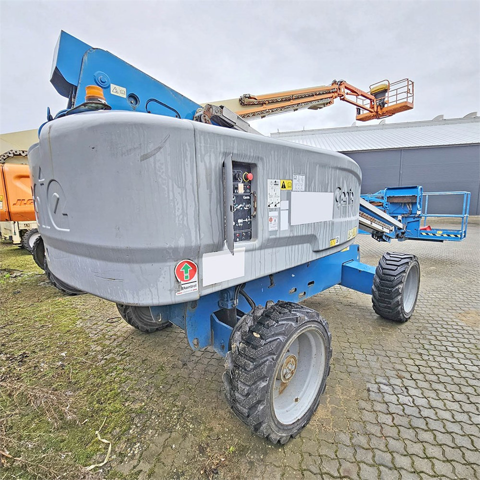 Genie S60HC - Boom teleskopik: gambar 5 Genie S60HC - Boom teleskopik: gambar 5