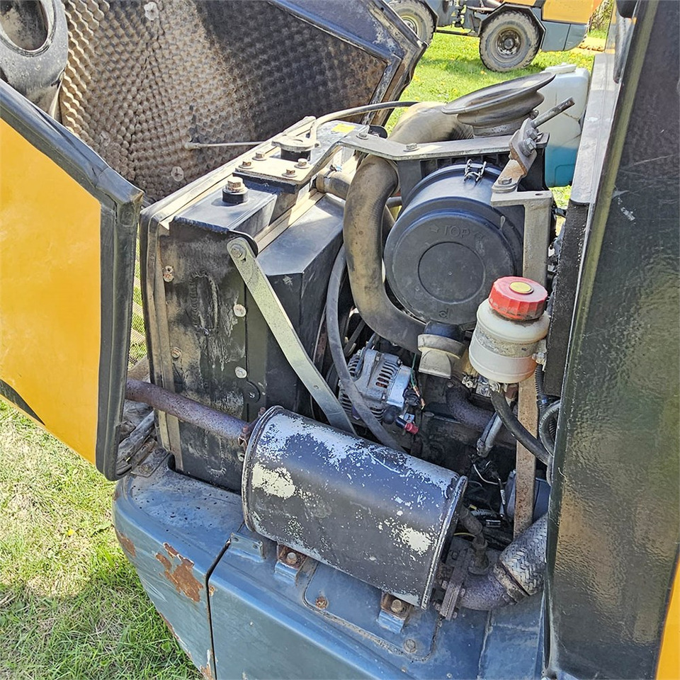 Wheel loader Giant V452T X-TRA HD: gambar 32