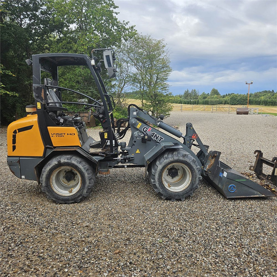 Giant V452T X-TRA HD - Wheel loader: gambar 1 Giant V452T X-TRA HD - Wheel loader: gambar 1