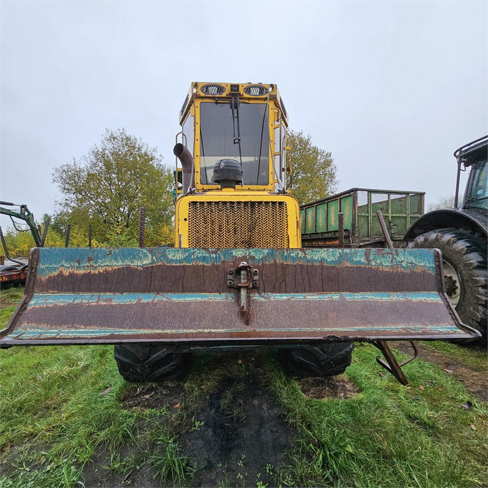 HSM 208 F - Forwarder: gambar 3 HSM 208 F - Forwarder: gambar 3