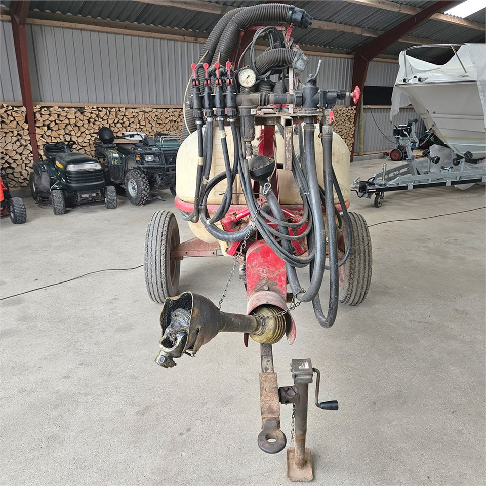 Hardi 800 l - Semprotan: gambar 2 Hardi 800 l - Semprotan: gambar 2