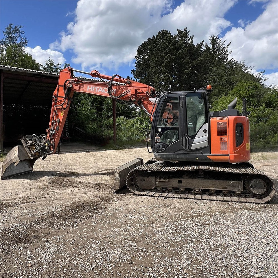 Hitachi ZX135 US-6 - Ekskavator perayap: gambar 1 Hitachi ZX135 US-6 - Ekskavator perayap: gambar 1
