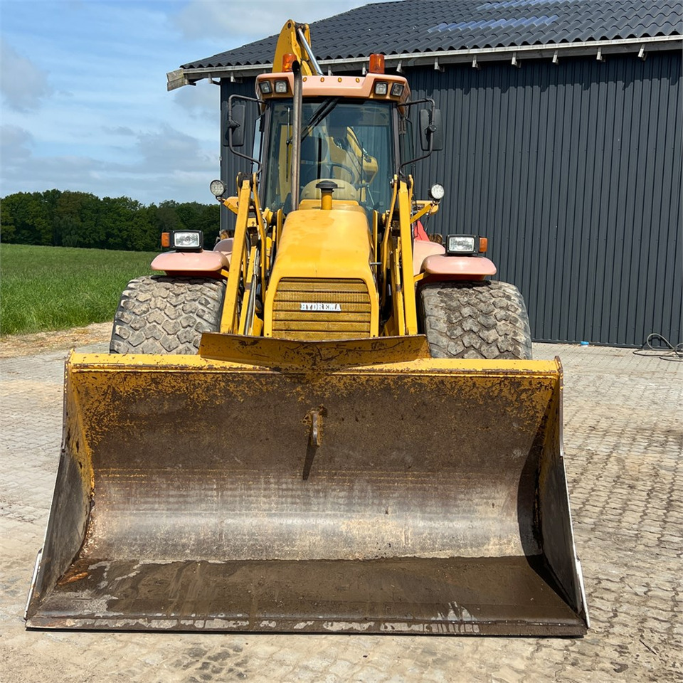 Hydrema 906C serie 2 - Backhoe loader: gambar 2 Hydrema 906C serie 2 - Backhoe loader: gambar 2