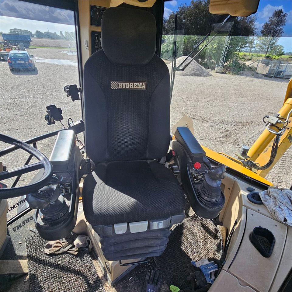 Backhoe loader Hydrema 926E: gambar 14