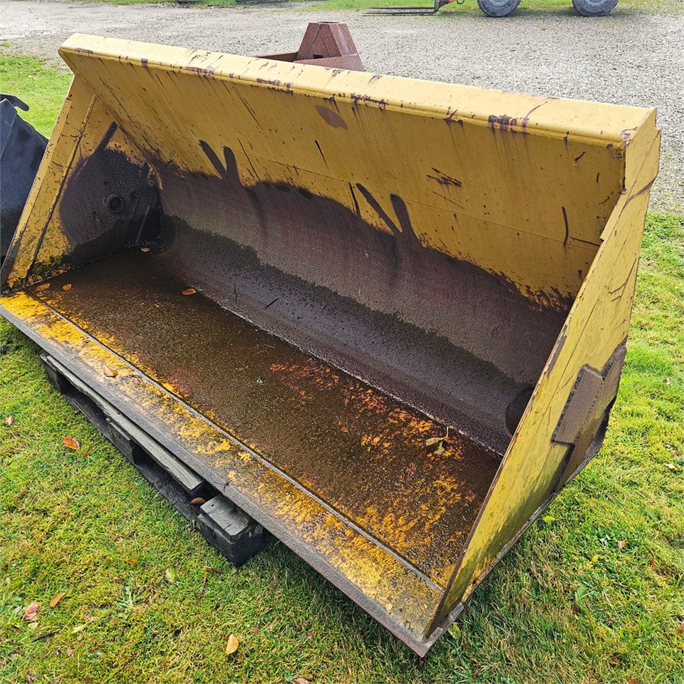 Hydrema L9H - Traktor: gambar 1 Hydrema L9H - Traktor: gambar 1