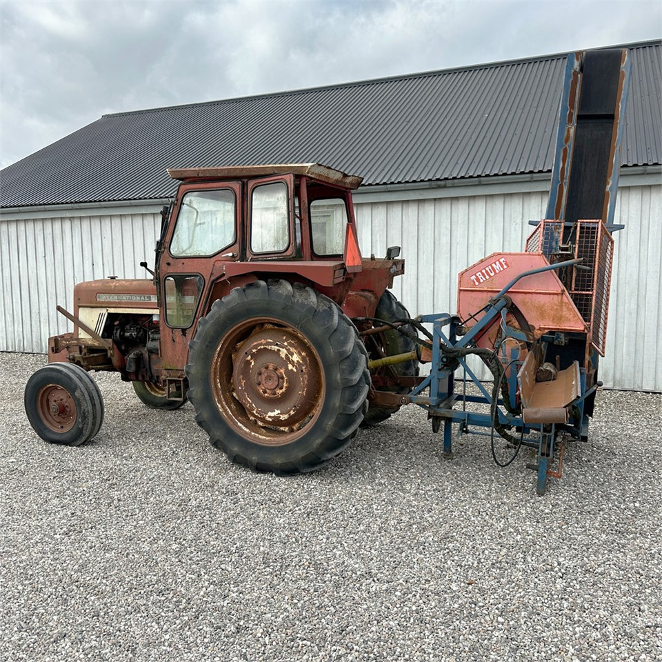 International IH 474 - Traktor: gambar 2 International IH 474 - Traktor: gambar 2