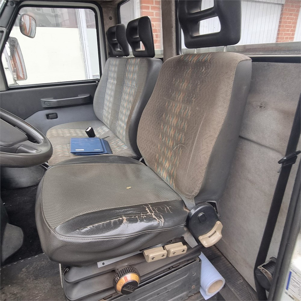 Truk flatbed Iveco Daily 50C13, 2,8 TD: gambar 10