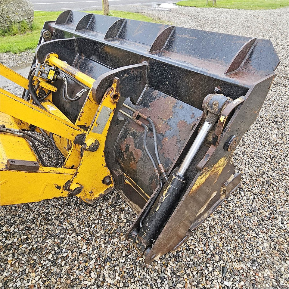 Backhoe loader JCB 4CX: gambar 22