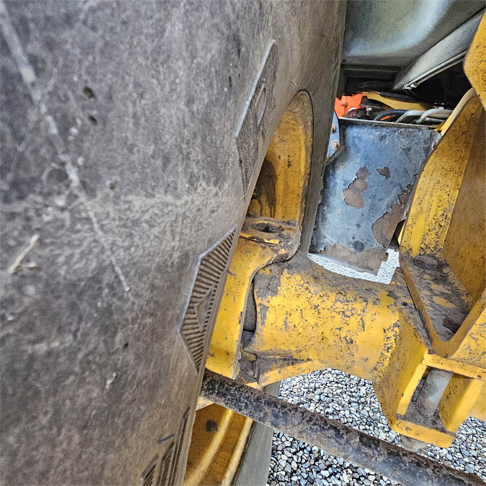 Backhoe loader JCB 4CX: gambar 49
