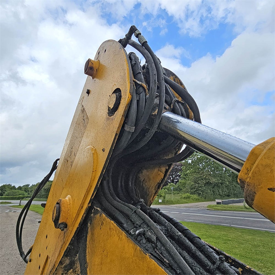 Backhoe loader JCB 4CX: gambar 40