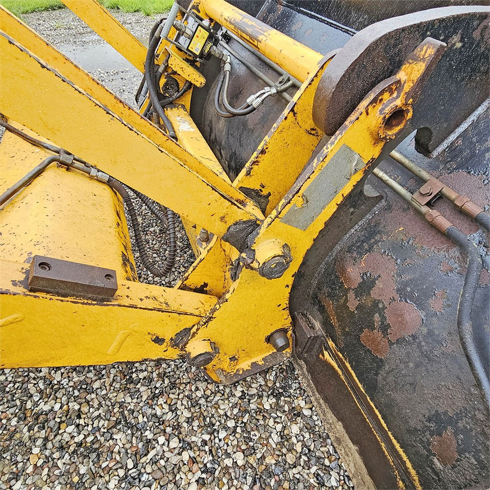 Backhoe loader JCB 4CX: gambar 30