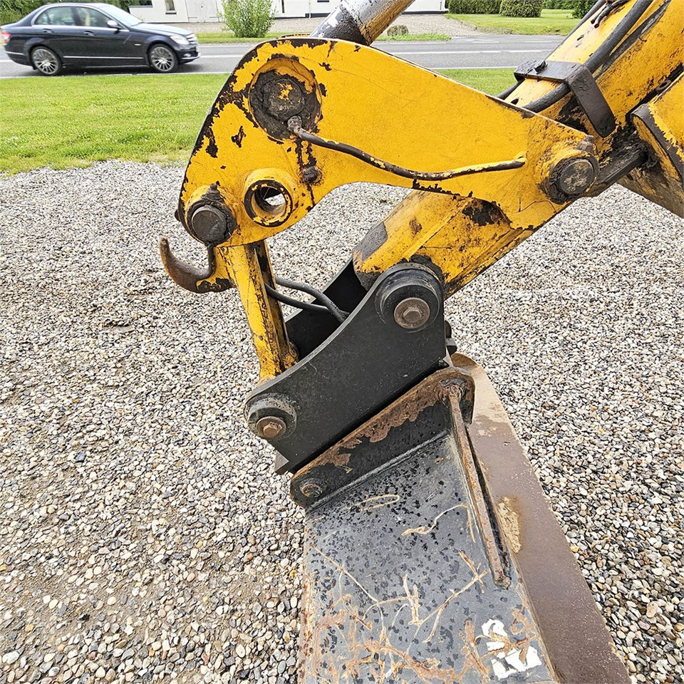 Backhoe loader JCB 4CX: gambar 43
