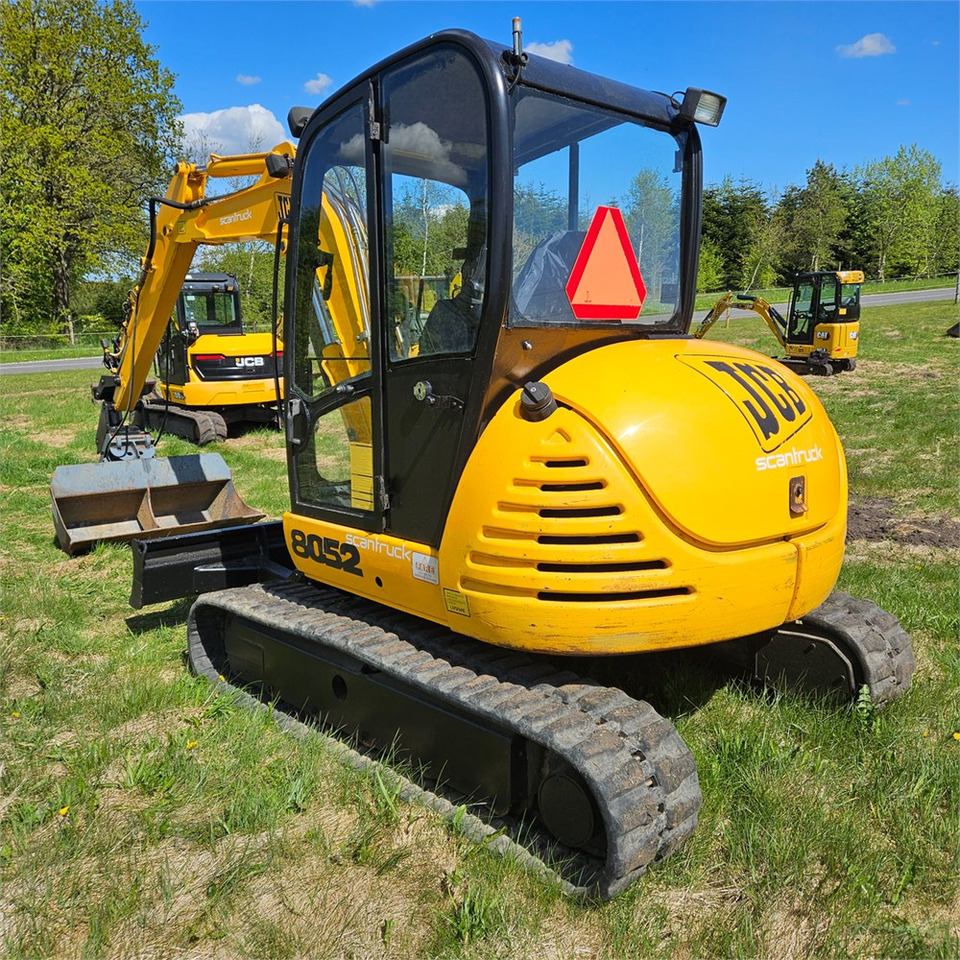 JCB 8052 - Ekskavator mini: gambar 2 JCB 8052 - Ekskavator mini: gambar 2