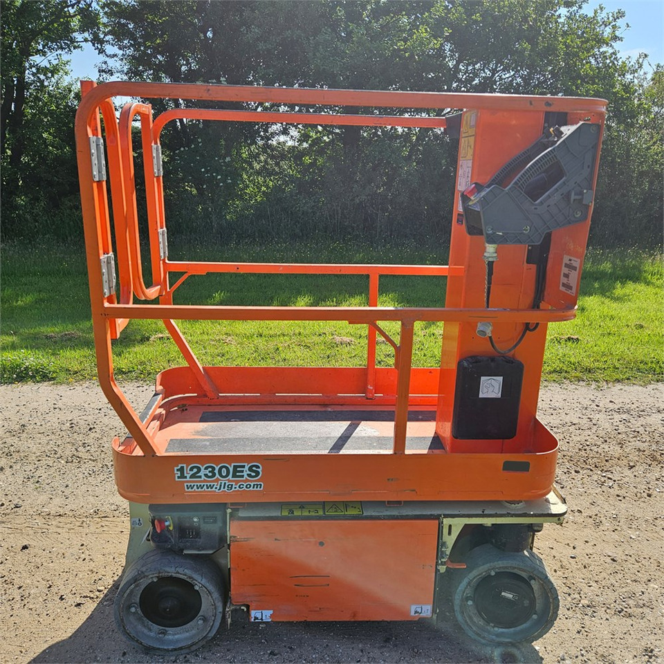 JLG 1230 ES - Lift tiang vertikal: gambar 5 JLG 1230 ES - Lift tiang vertikal: gambar 5