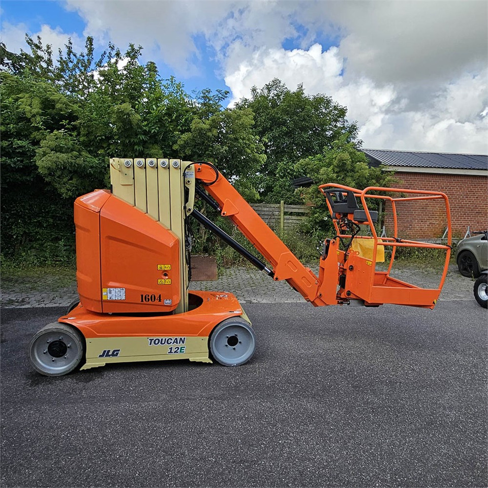 JLG Toucan 12 E - Lift tiang vertikal: gambar 3 JLG Toucan 12 E - Lift tiang vertikal: gambar 3