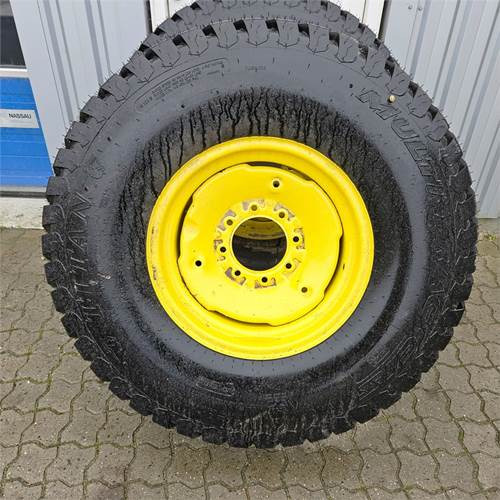 John Deere 2 styk - Traktor: gambar 1 John Deere 2 styk - Traktor: gambar 1