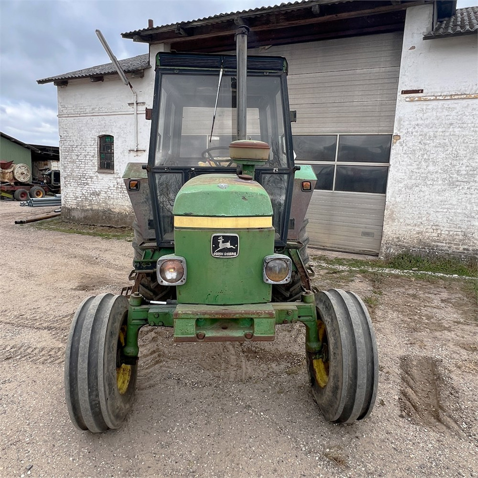 John Deere 2140 - Traktor: gambar 5 John Deere 2140 - Traktor: gambar 5