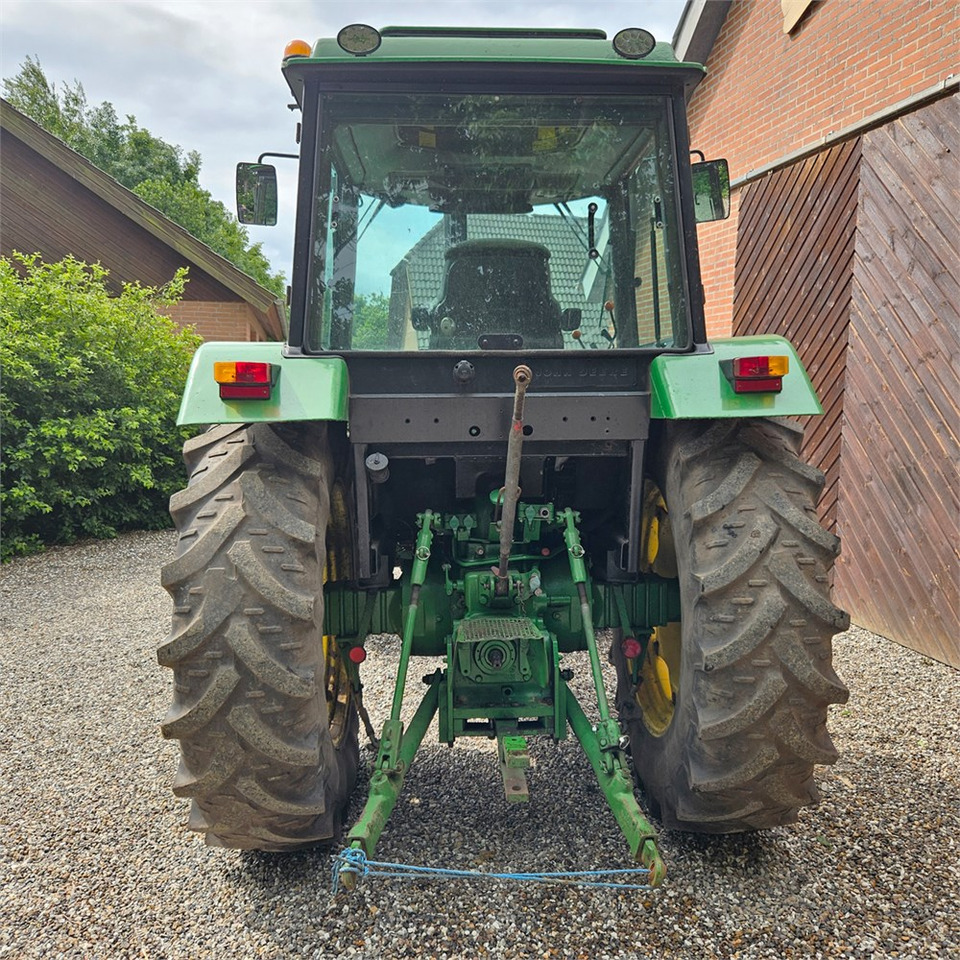 John Deere 3040 - Traktor: gambar 4 John Deere 3040 - Traktor: gambar 4