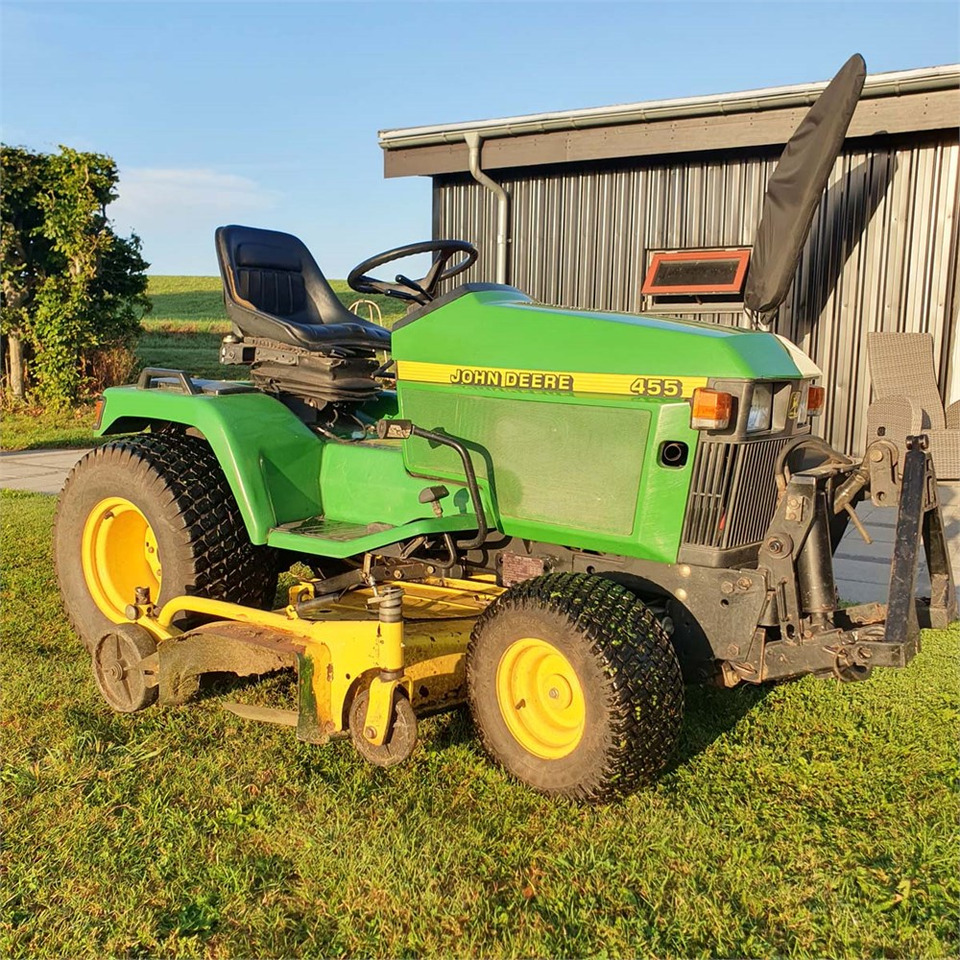 John Deere 455 - Mesin pemotong rumput: gambar 2 John Deere 455 - Mesin pemotong rumput: gambar 2