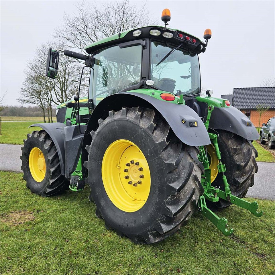 John Deere 6210 R - Traktor: gambar 5 John Deere 6210 R - Traktor: gambar 5