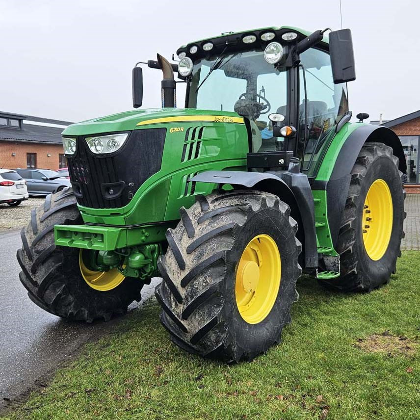 John Deere 6210 R - Traktor: gambar 3 John Deere 6210 R - Traktor: gambar 3