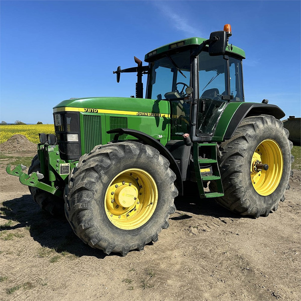 John Deere 7810 - Traktor: gambar 1 John Deere 7810 - Traktor: gambar 1