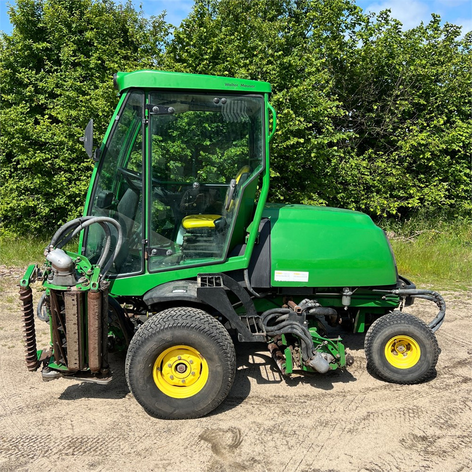 John Deere 8700 PC FM - Mesin pemotong rumput: gambar 2 John Deere 8700 PC FM - Mesin pemotong rumput: gambar 2