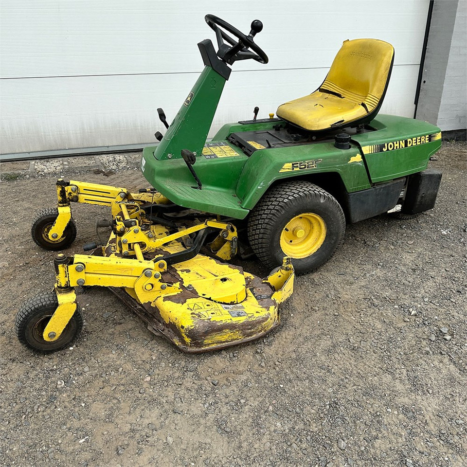 John Deere F525 FM - Mesin pemotong rumput: gambar 1 John Deere F525 FM - Mesin pemotong rumput: gambar 1