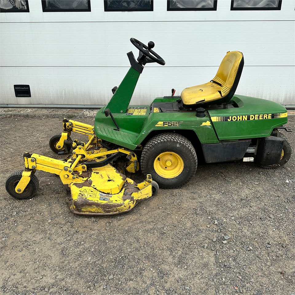 John Deere F525 FM - Mesin pemotong rumput: gambar 2 John Deere F525 FM - Mesin pemotong rumput: gambar 2