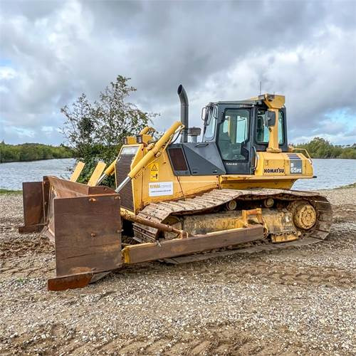 Komatsu D65 PX-15 EO - Bulldozer: gambar 5 Komatsu D65 PX-15 EO - Bulldozer: gambar 5