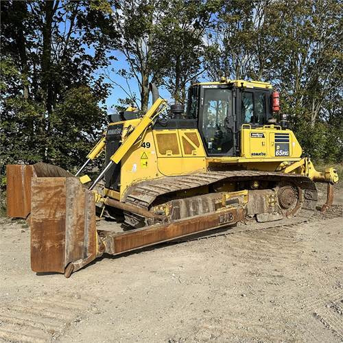 Komatsu D65 PXI-18 - Bulldozer: gambar 2 Komatsu D65 PXI-18 - Bulldozer: gambar 2