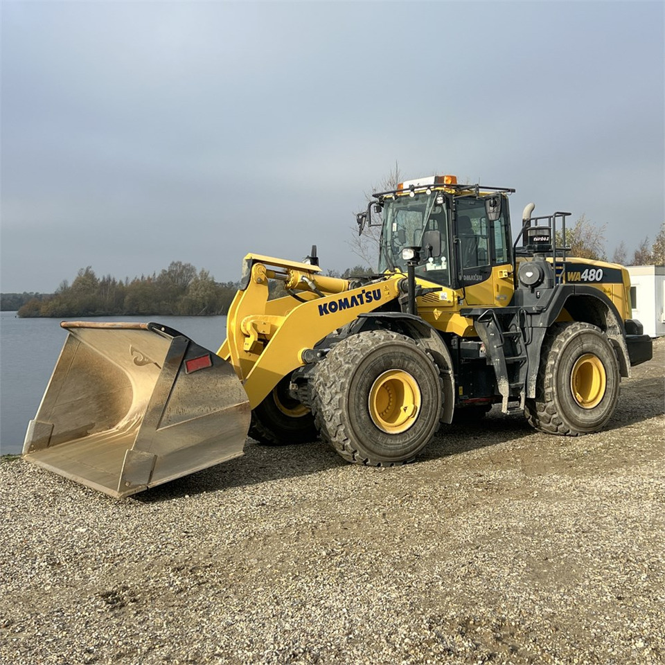 Komatsu WA480-8 - Wheel loader: gambar 4 Komatsu WA480-8 - Wheel loader: gambar 4
