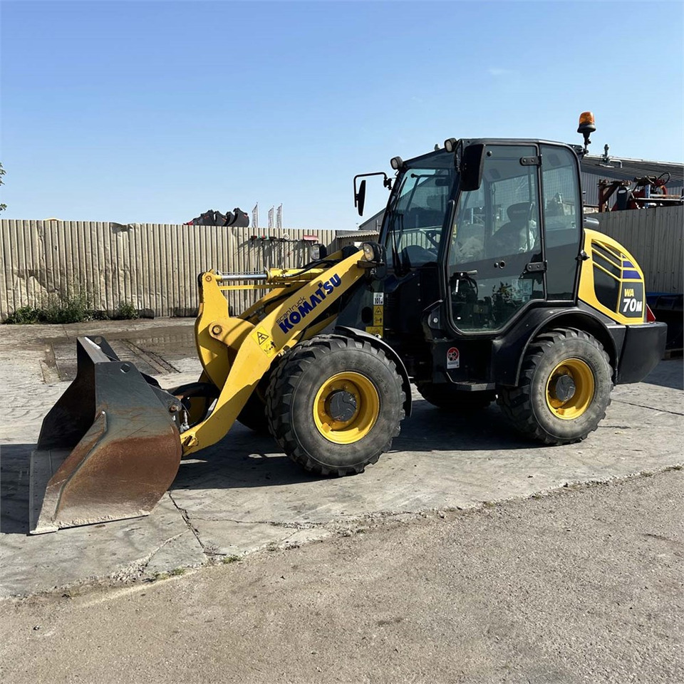 Komatsu WA70M - Wheel loader: gambar 2 Komatsu WA70M - Wheel loader: gambar 2