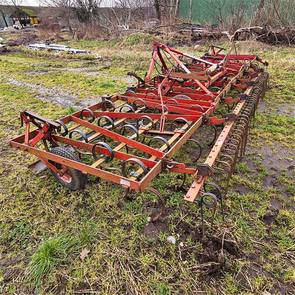 Kongskilde Triple K - Petani: gambar 1 Kongskilde Triple K - Petani: gambar 1
