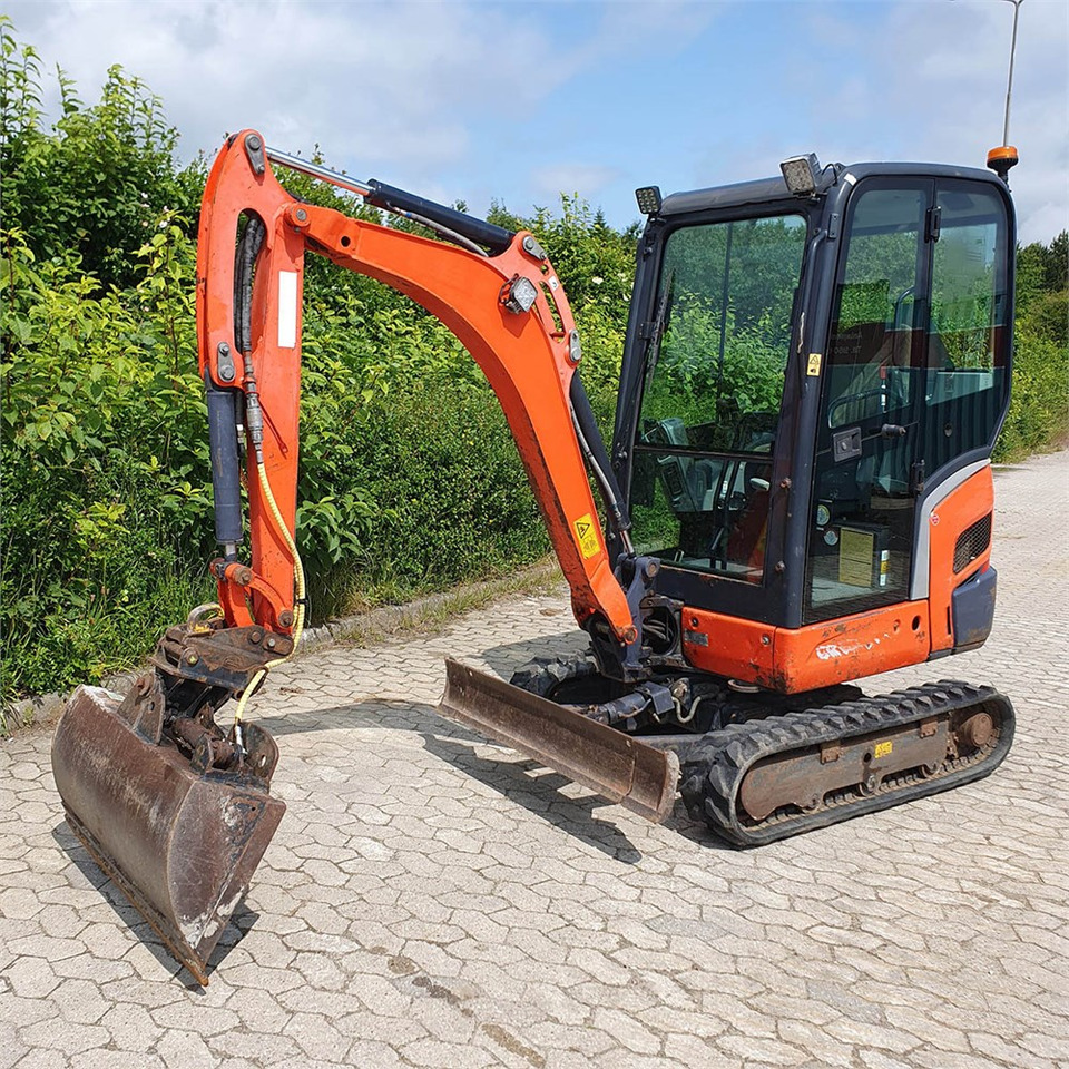Kubota KX019-4 - Ekskavator mini: gambar 4 Kubota KX019-4 - Ekskavator mini: gambar 4