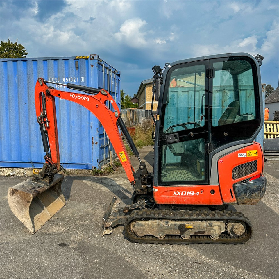 Kubota KX019-4 - Ekskavator mini: gambar 2 Kubota KX019-4 - Ekskavator mini: gambar 2