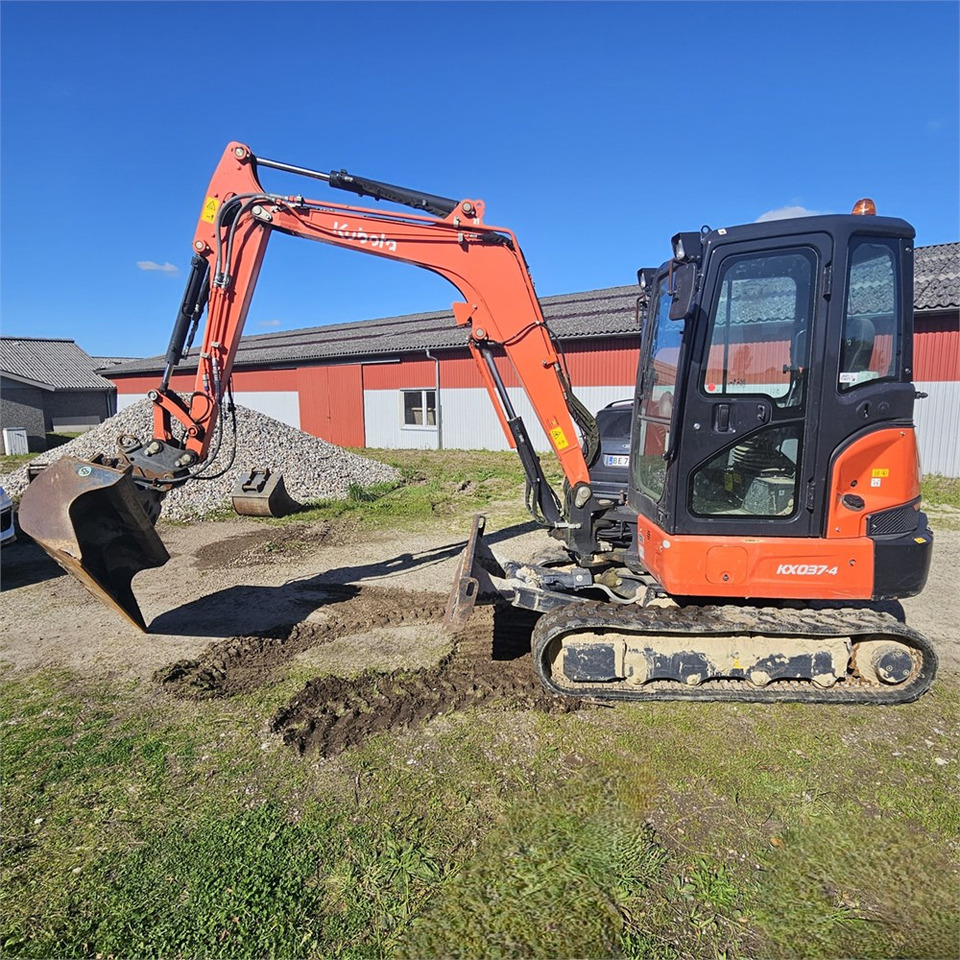 Kubota KX037-4 - Ekskavator mini: gambar 1 Kubota KX037-4 - Ekskavator mini: gambar 1