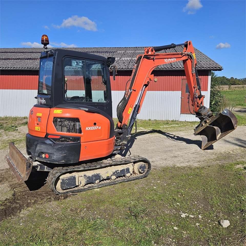 Kubota KX037-4 - Ekskavator mini: gambar 5 Kubota KX037-4 - Ekskavator mini: gambar 5