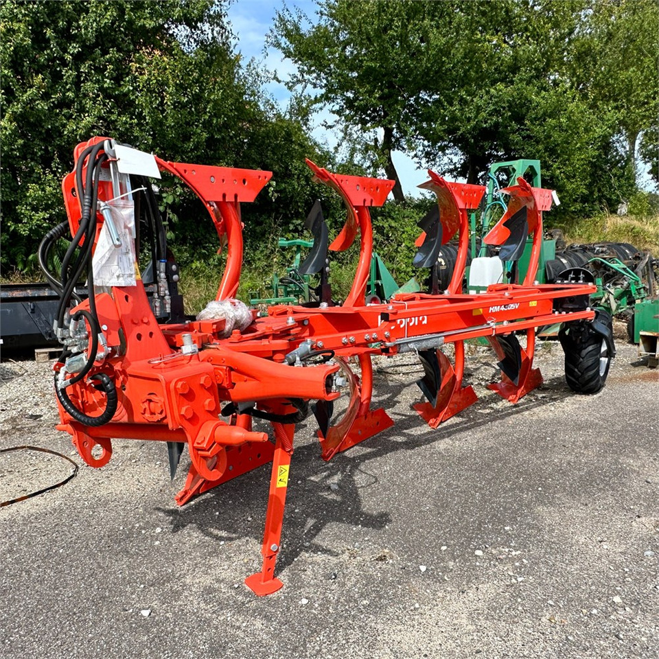 Kubota RM4005 V - Bajak: gambar 4 Kubota RM4005 V - Bajak: gambar 4
