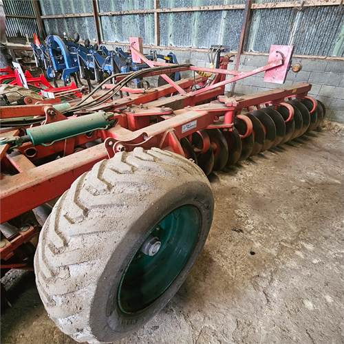 Kverneland 56 - 26 - Garu cakram: gambar 3 Kverneland 56 - 26 - Garu cakram: gambar 3