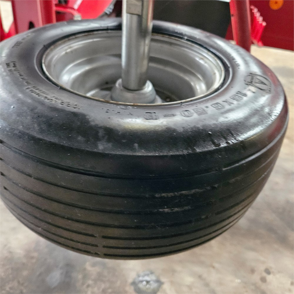 Peralatan untuk pembuatan jerami Kverneland 9590C: gambar 25